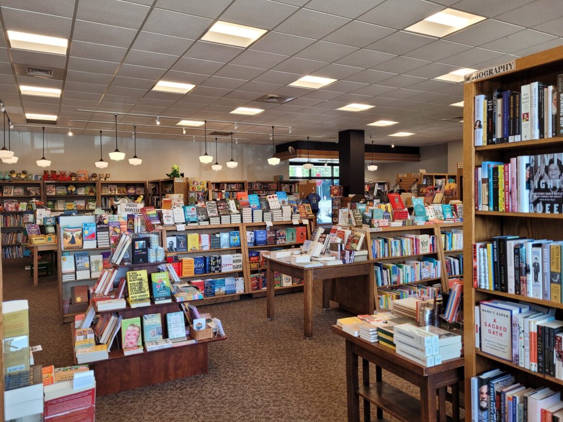 Watermark Books & Cafe