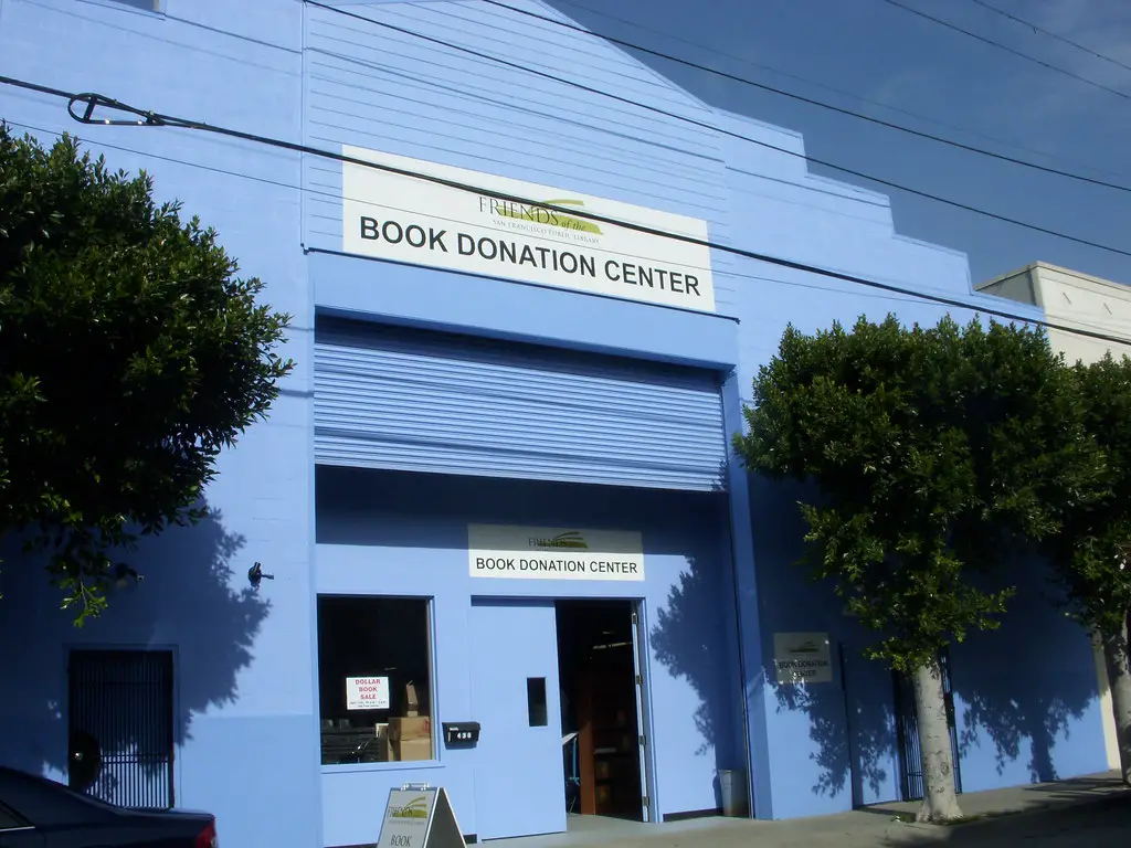 Book Donation Center